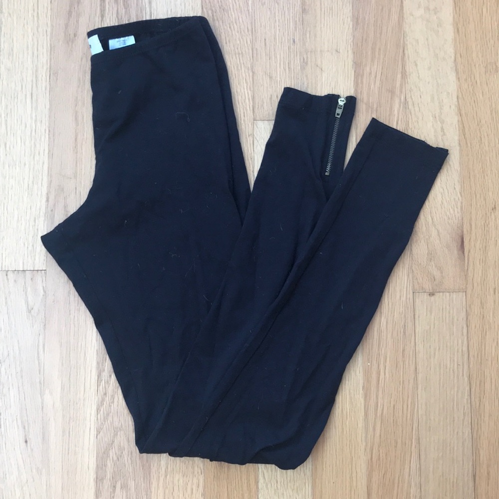 Ankle zipper black leggings